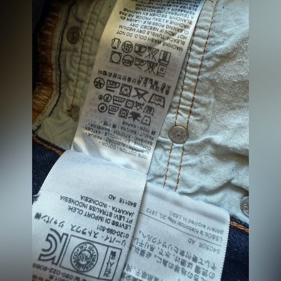 Levi's Dark Blue 501 CT Jeans - Picture 6 of 6